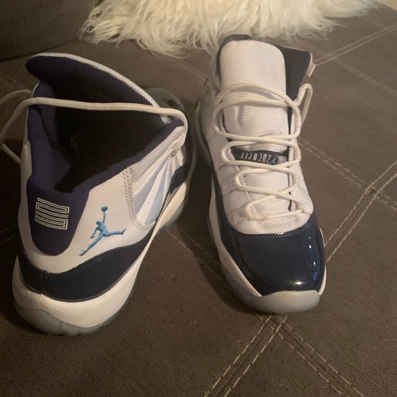 Jordans 11 - Picture 3 of 4